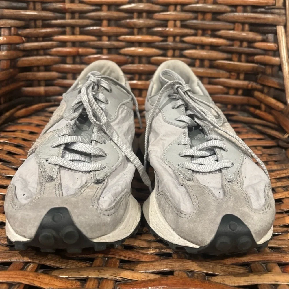 New Balance New Balance 327 Slate Grey Women in size 9.5